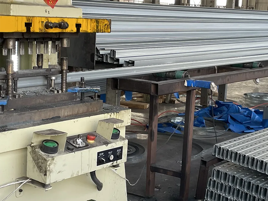 Automatic punching Machine